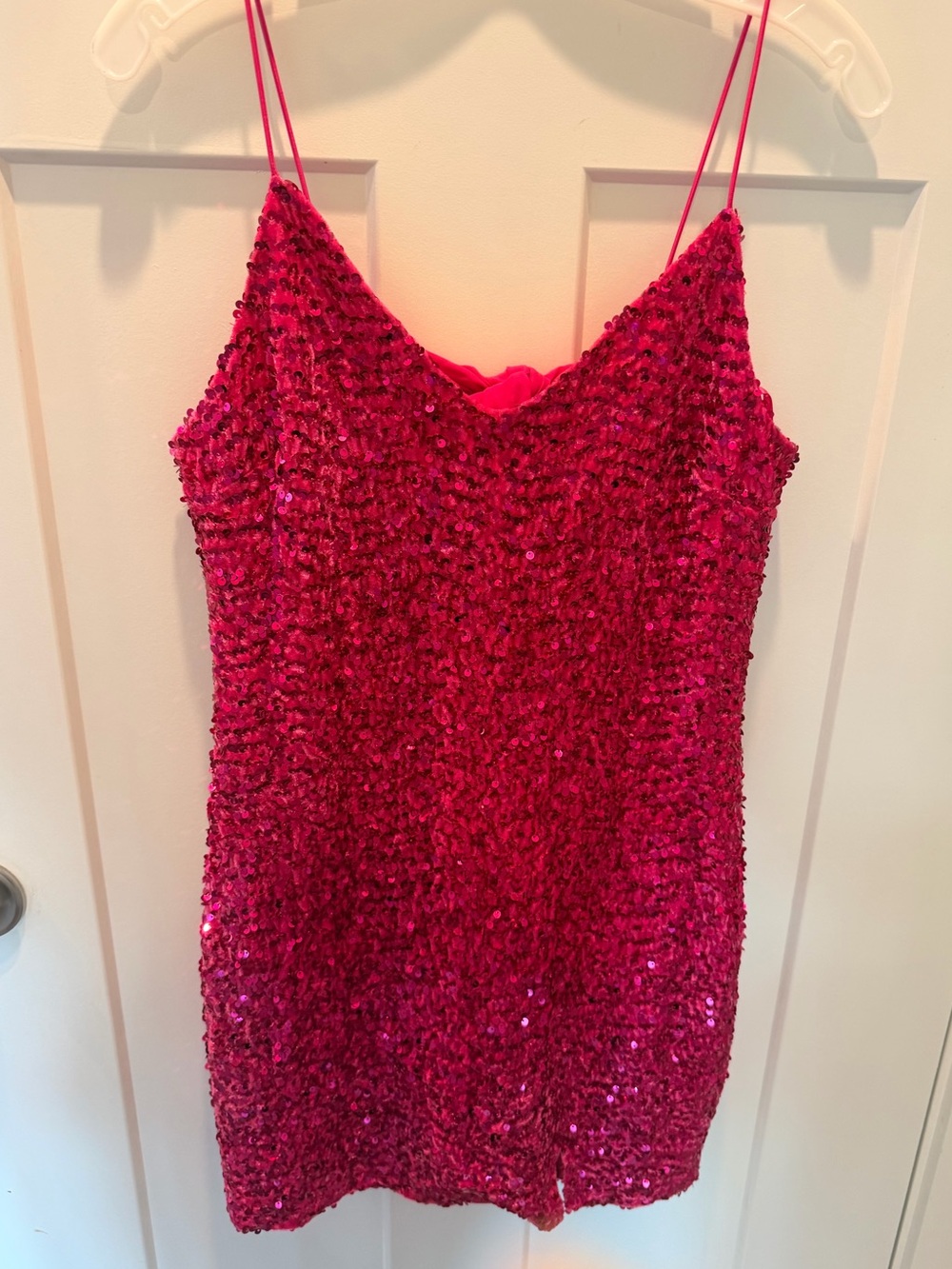 NWT Francesca’s Jennifer Magenta Sequin Bow Back Mini Dress M Party Cocktail